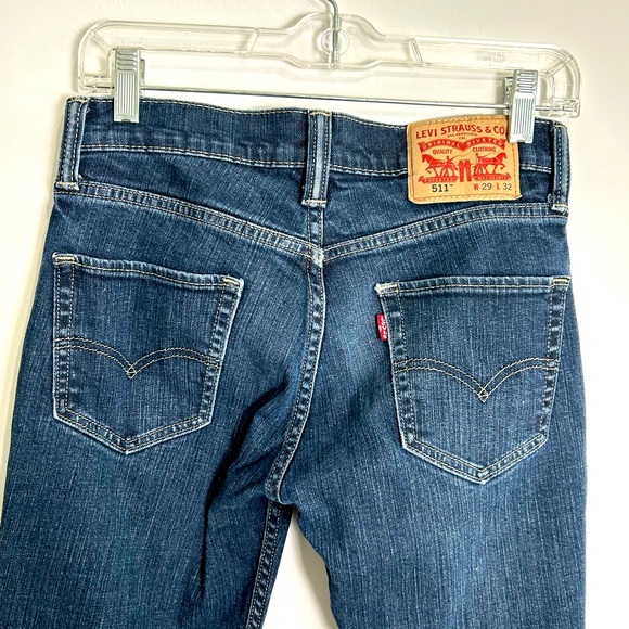 Levi ‘s 511 Slim Style Medium Wash Jeans - Picture 3 of 7